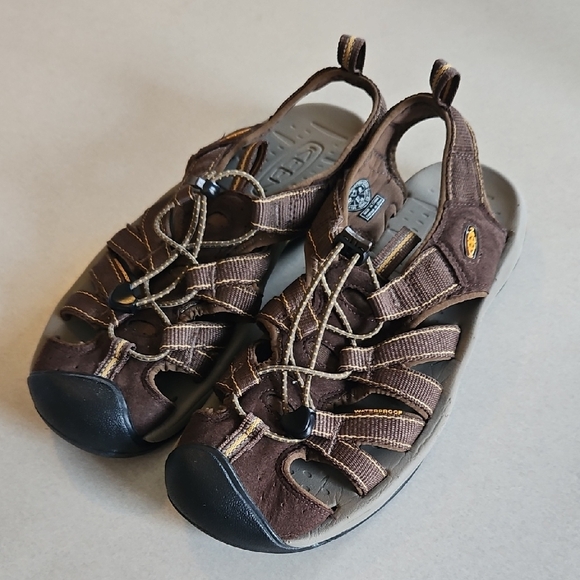 Brown Keen Sandals - Picture 1 of 12